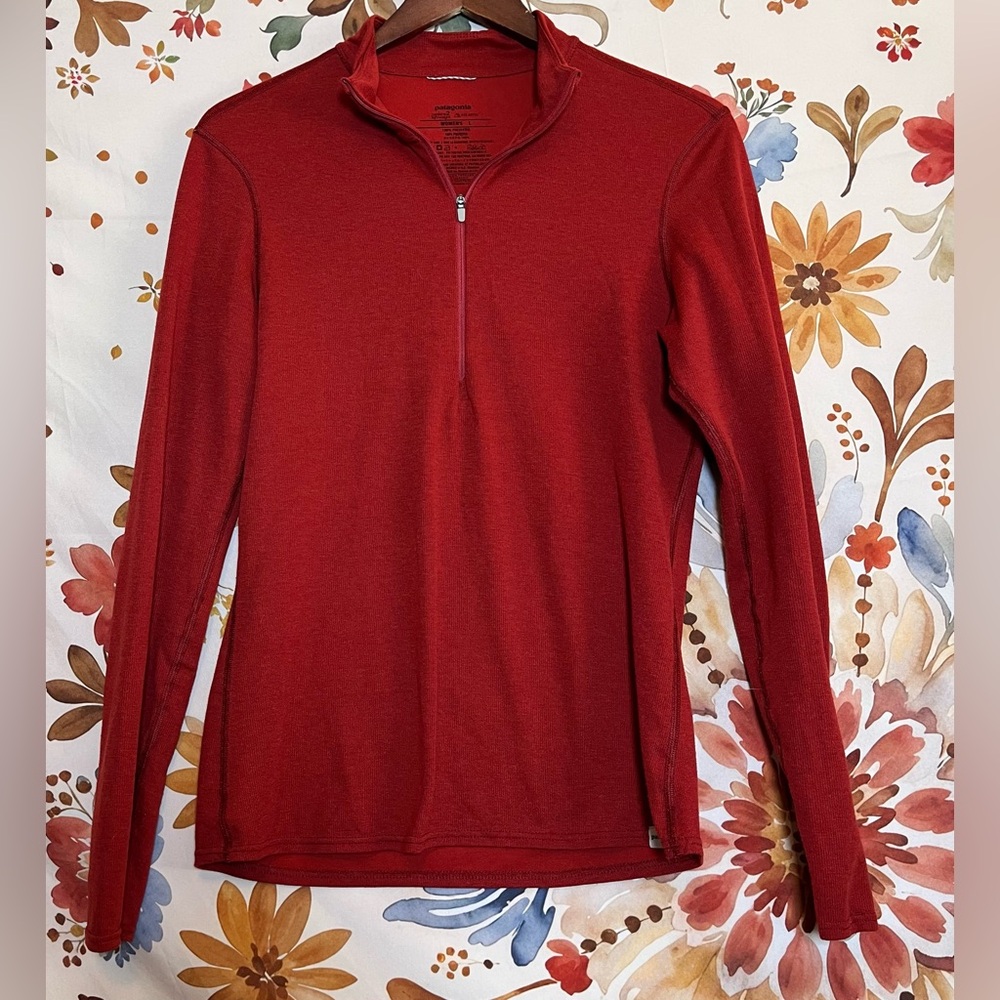 Patagonia M/L Red Fleece Capilene Lightweight Base Layer Camping Hiking LS Top